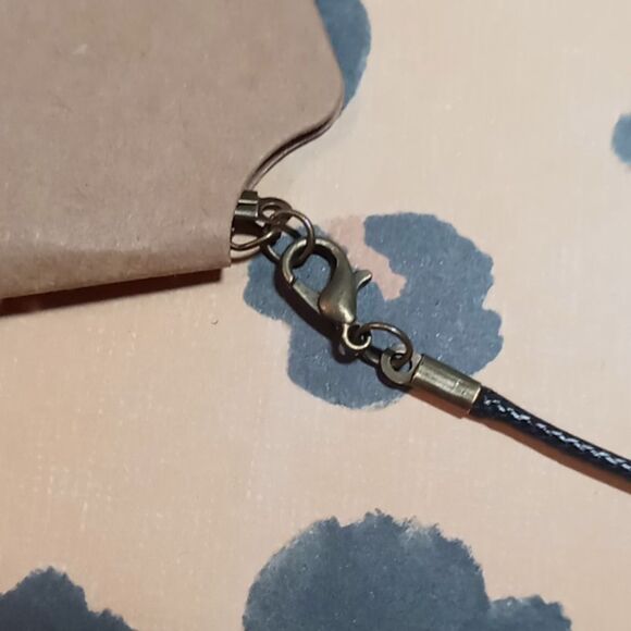 Owl necklace - Picture 3 of 4